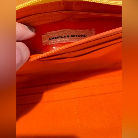 America & Beyond Embellished Zip Wallet & ID Pouch Bundle.Yellow Floral”. NWT - Picture 6 of 11